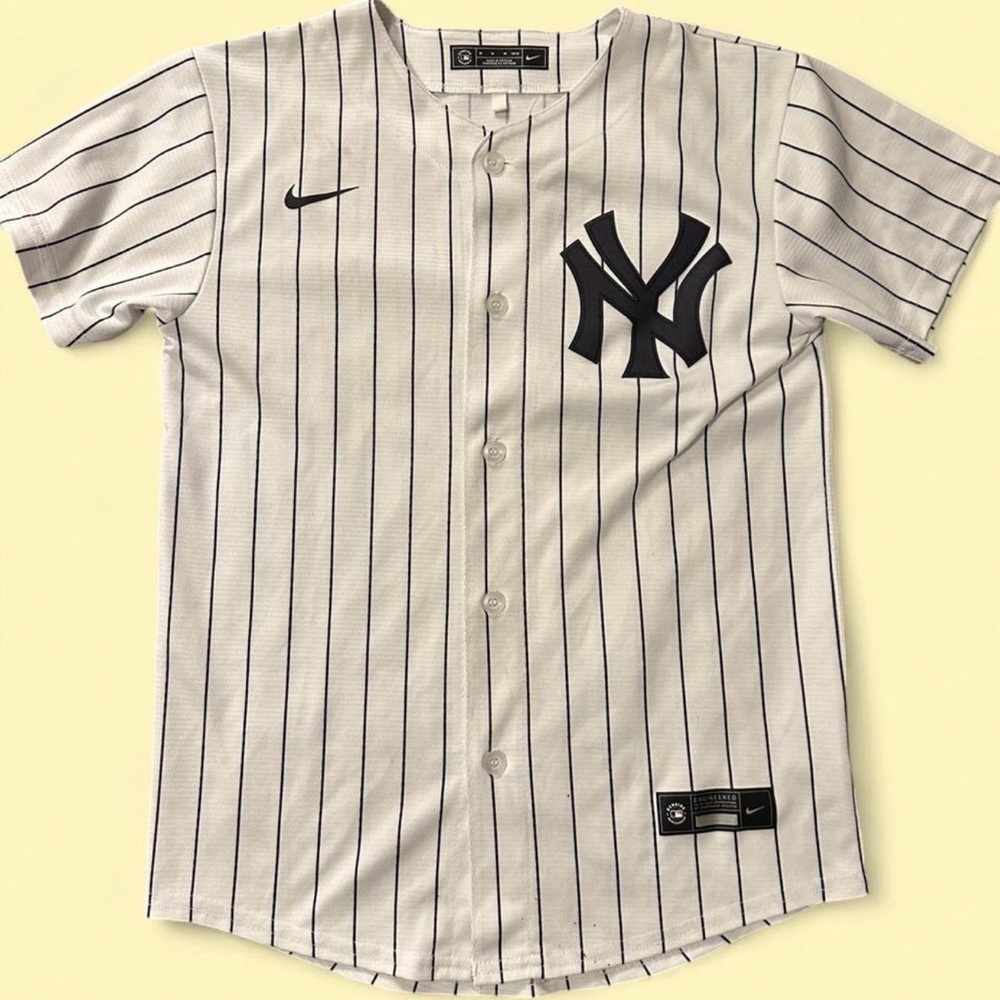 Nike White & Black New York Yankees Pinstripe Kids Jersey